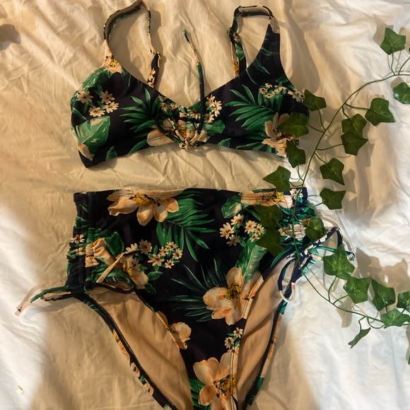 kona Sol Swim Set - Picture 2 of 5